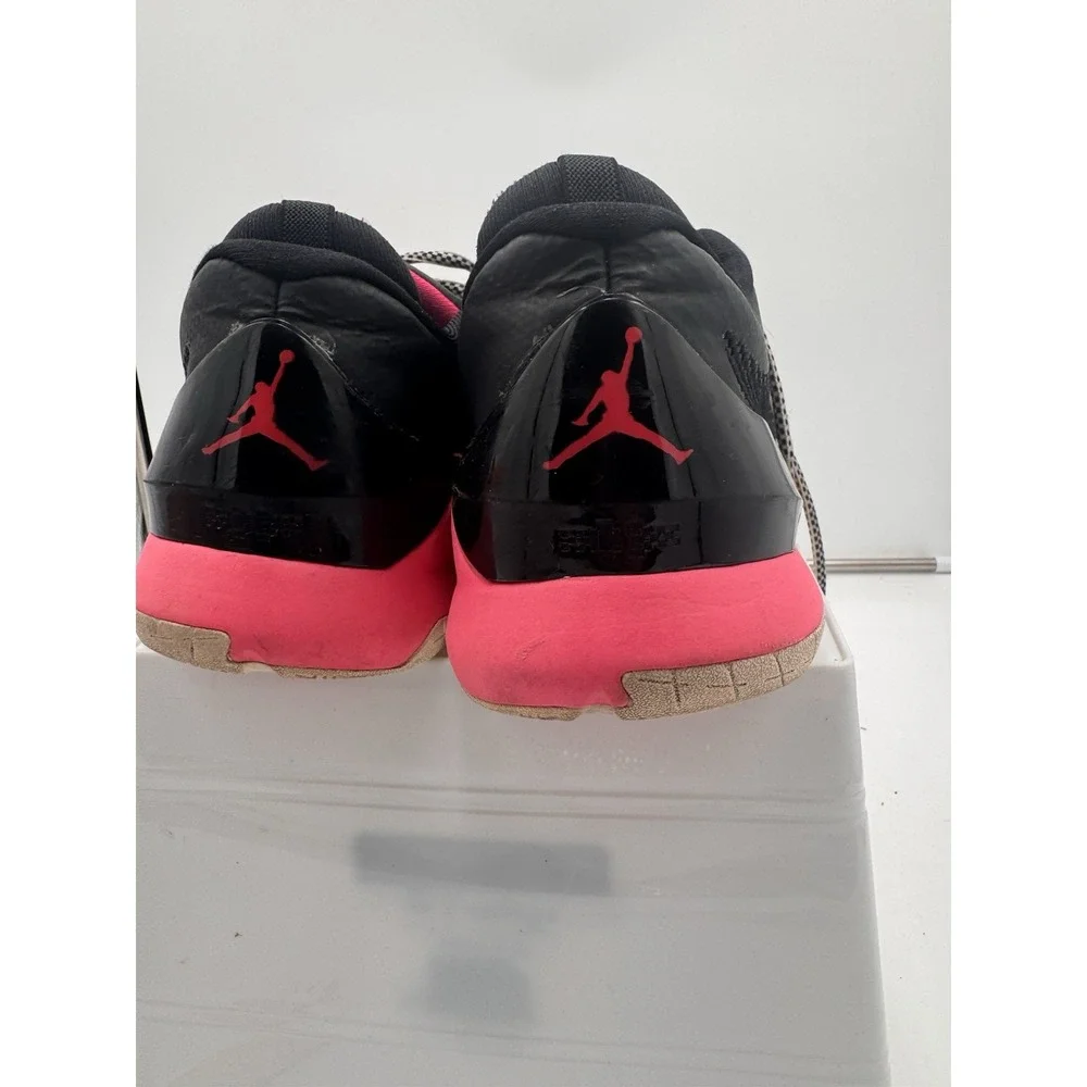 Nike Air Jordan CP3.VIII Girls Size 7Y Black Pink Basketball Shoes Sneakers